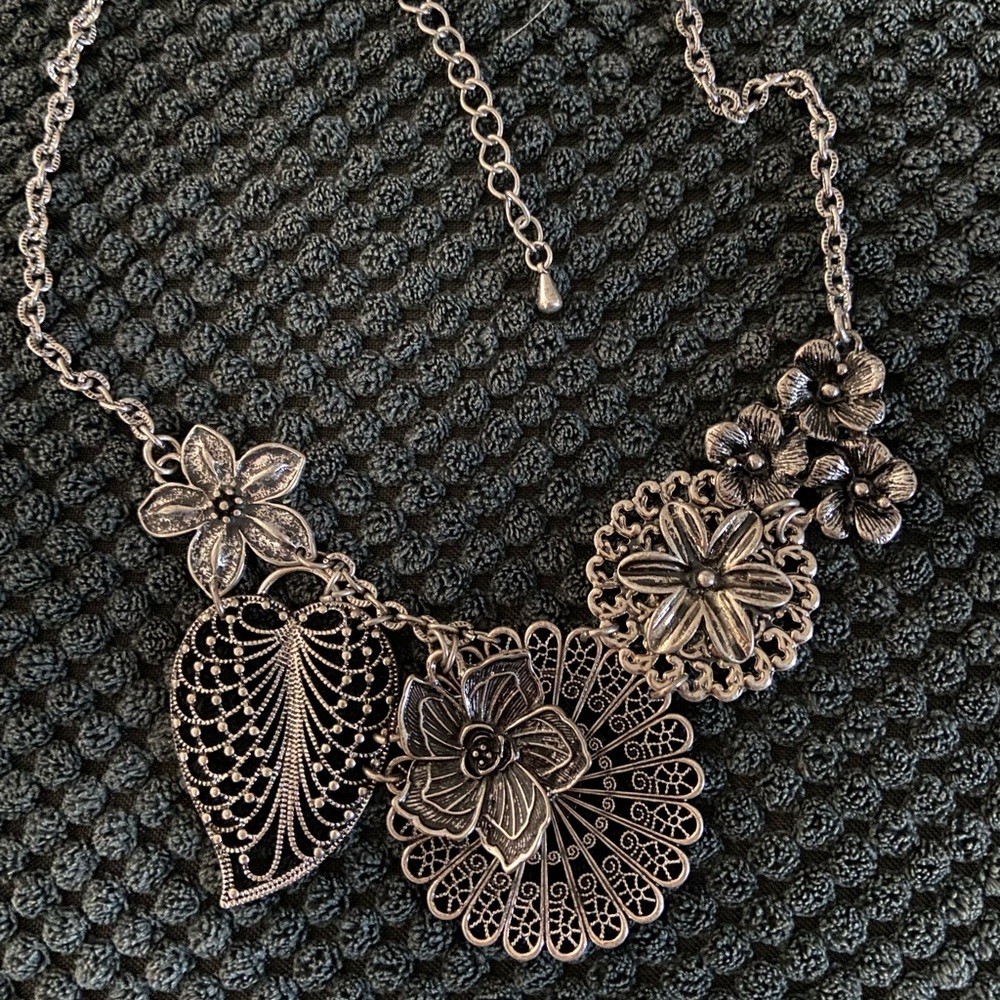 Premier Design Silver Floral Necklace